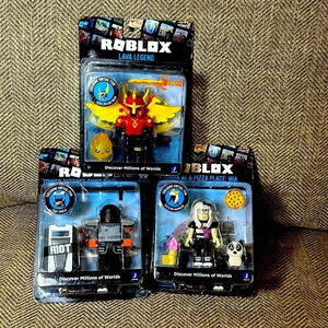 NWT Roblox Bundle of 3 Sealed Jazwares Toys